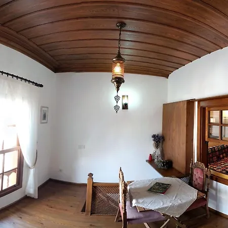Oda ve Kahvaltı Aycan Hanım Konağı