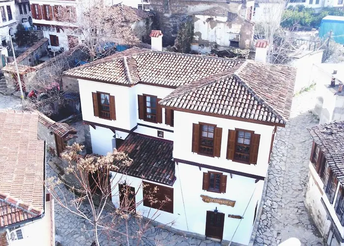 Aycan Hanım Konağı