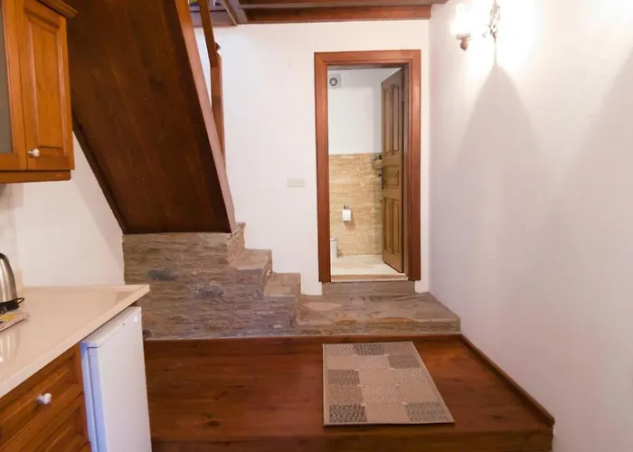 Otel Aycan Hanım Konağı *