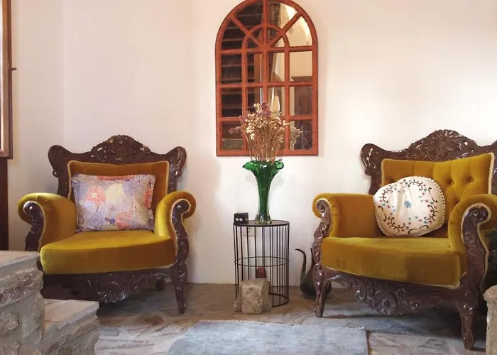 Otel Aycan Hanım Konağı *